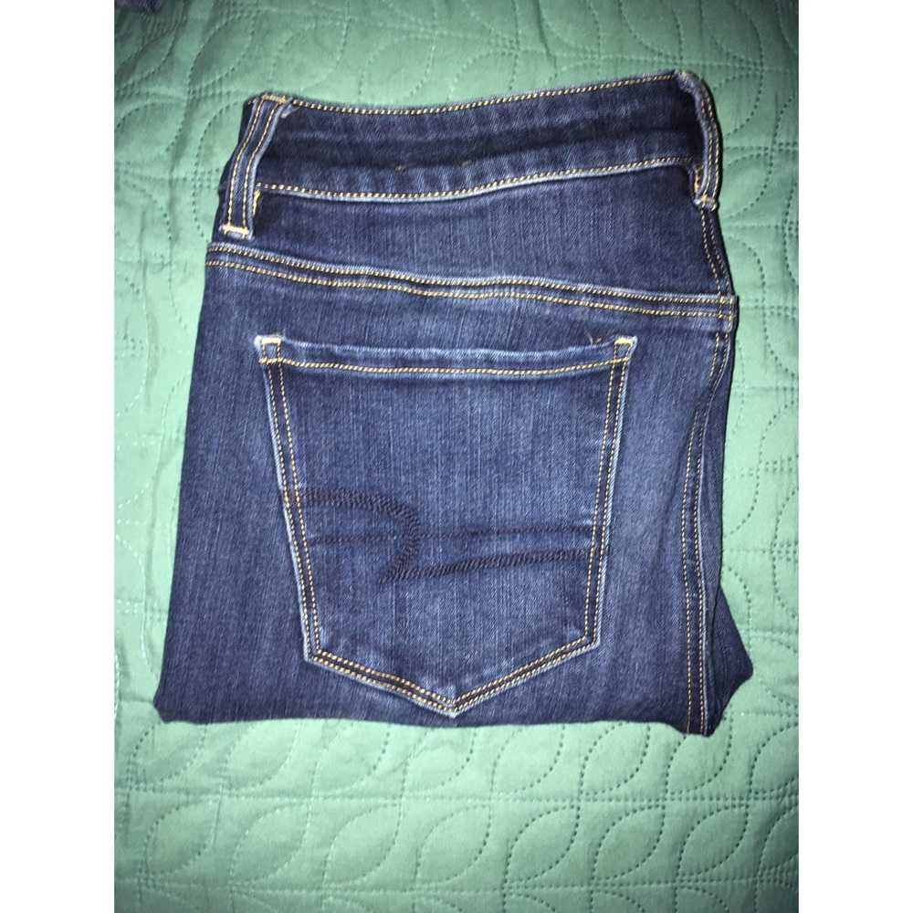 Woman’s American Eagle super stretch jeans size 8
